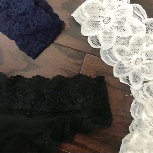 VS bundle three small lace detail thongs - Picture 2 of 2